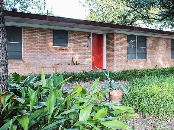 5th image of 703 Larkwood Dr