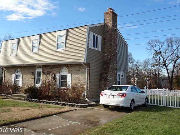 4th image of 306 Scotts Manor Dr