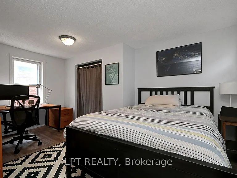 88 Norman St — Photo 22