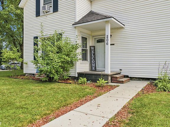 5th image of 206 E Wood St