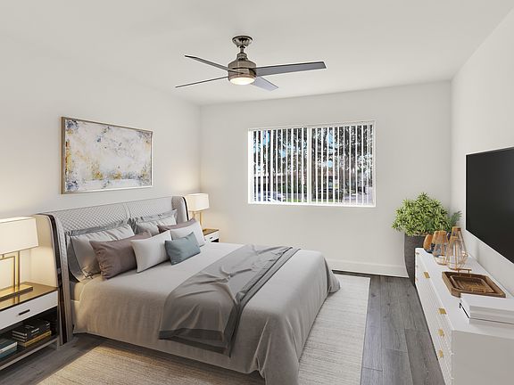2nd image of 4533 Los Feliz Blvd APT 101