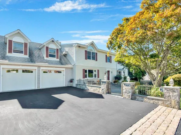 211 Willis Avenue, Hawthorne, NY 10532