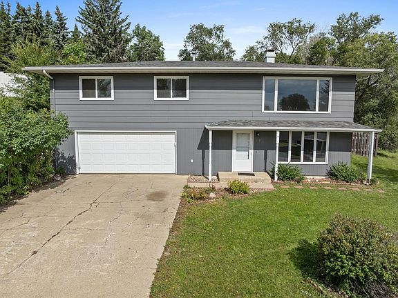 2nd image of 117 13th Ave NE