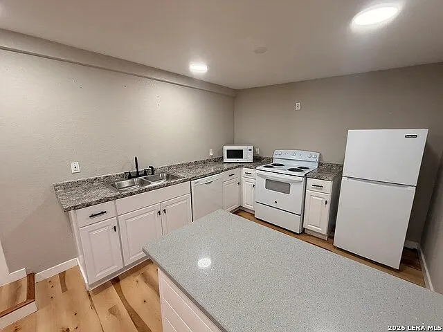 231 Gabriel — Photo 1