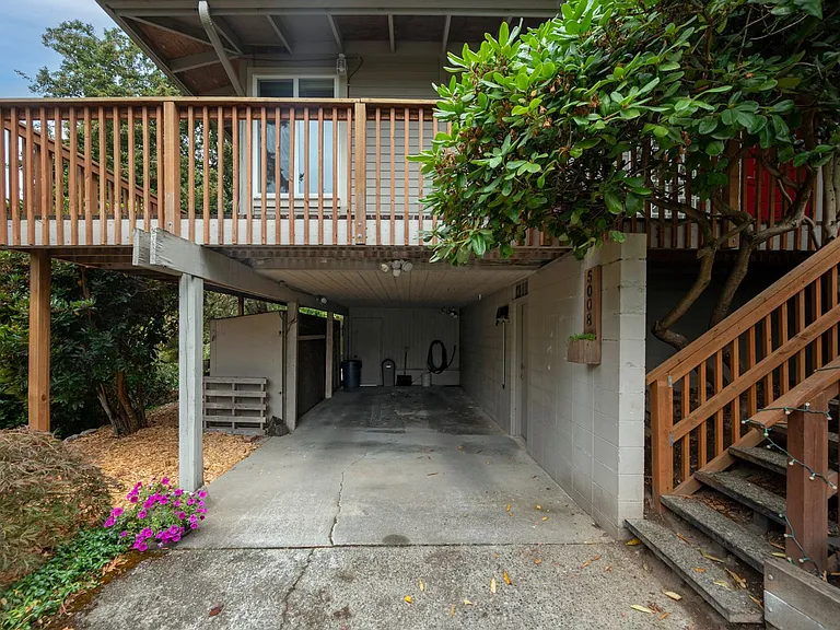 5008 Puget Blvd SW — Photo 27