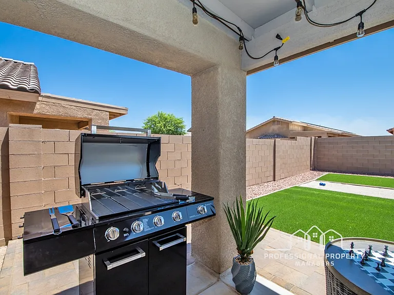 4551 S Agave Ave — Photo 16