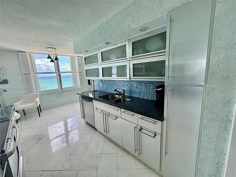 2751 S Ocean Dr #1204S — Photo 20