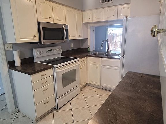 5th image of 213 Georgetown Dr