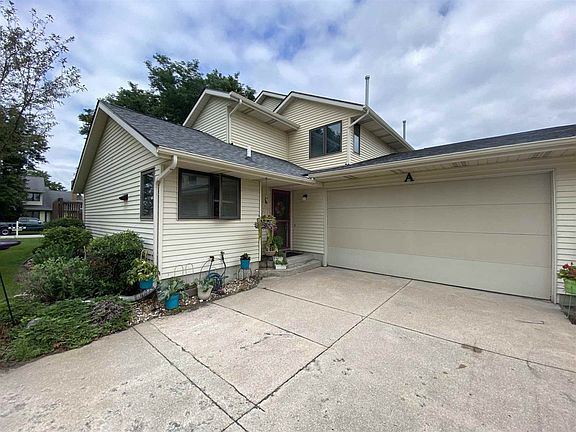 3rd image of 1329 Freda Dr #A