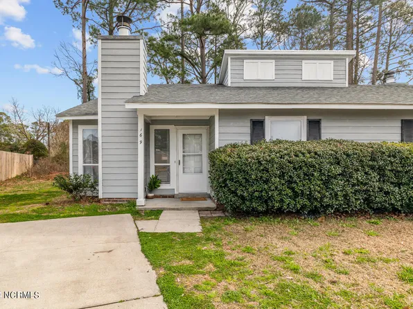 169-171 Village Circle, Jacksonville, NC 28546