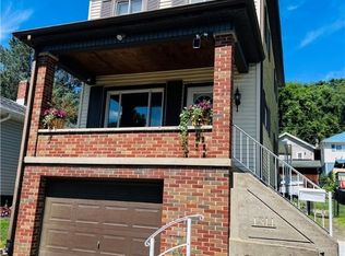1311 N 7th St, Martins Ferry, OH 43935