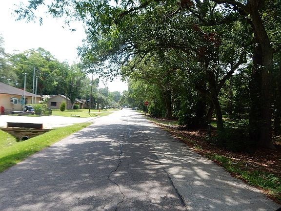 4th image of 3406 E Bayou Dr