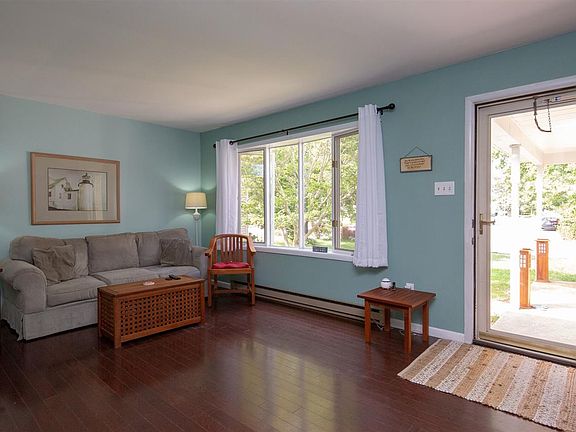 2nd image of 300 Shadeland Ave