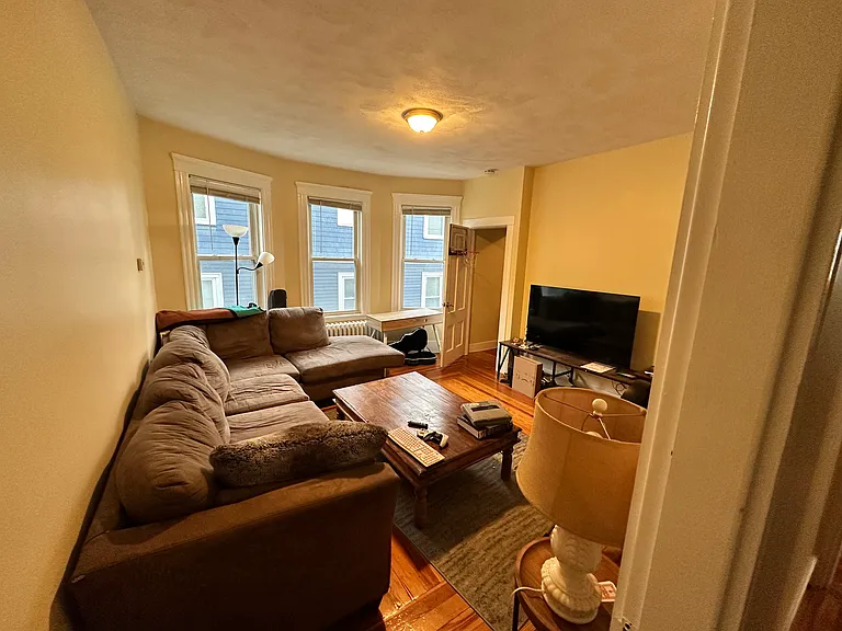 17 Dow St #2 — Photo 7