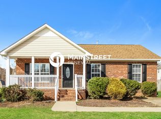 2211 Saponi Village Ct, Winston Salem, NC 27127