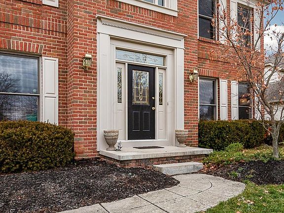 2nd image of 5584 Fawnbrook Ln