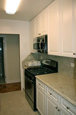 Rented by Michael K Namm Associates | media 34