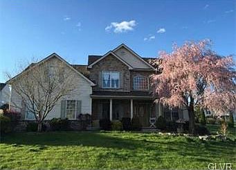 1st image of 511 Deerfield Dr