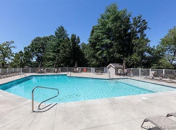 3rd image of 1167 Beacon Point Cir