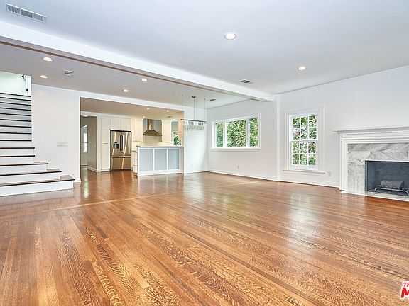 5th image of 570 Lillian Way