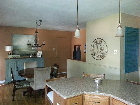 4th image of 2444 Wesbay Dr