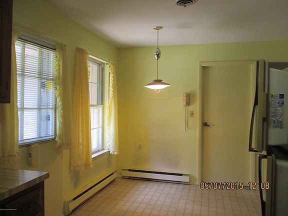 3rd image of 65 Cambridge Circle #A