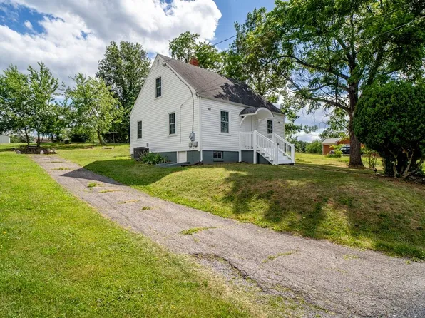 344 Mary Gray Ln, Staunton, VA 24401