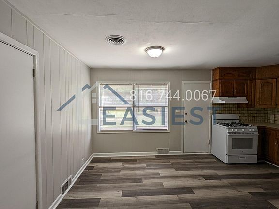 5th image of 11417 Richmond Ave