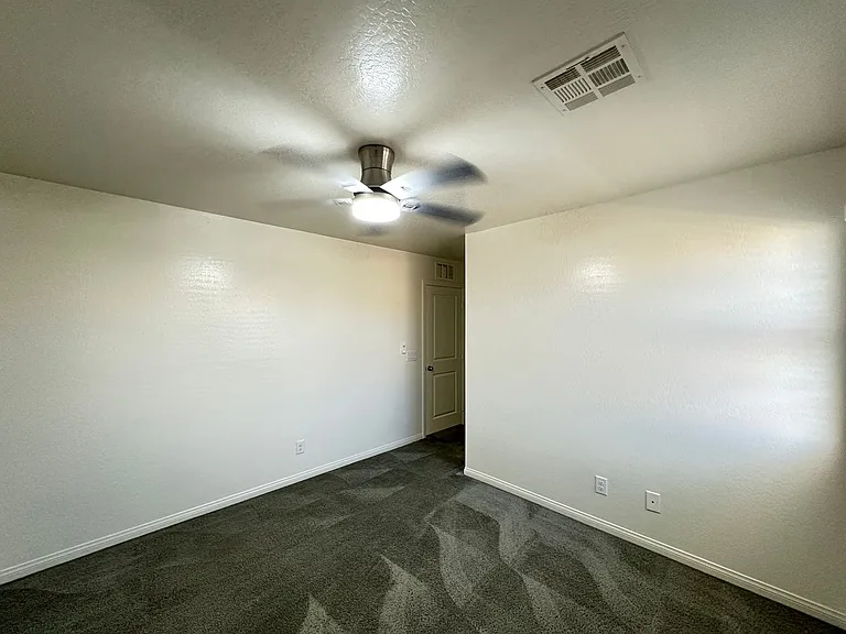 6784 Pivot Point St — Photo 18