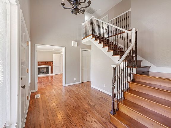 3rd image of 2866 E Heather Cir