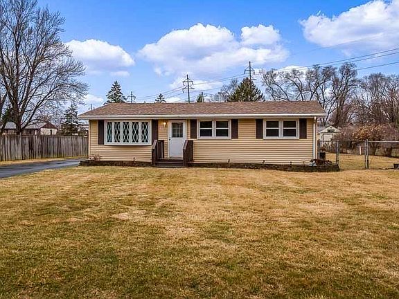 3rd image of 1231 Van Stone Dr