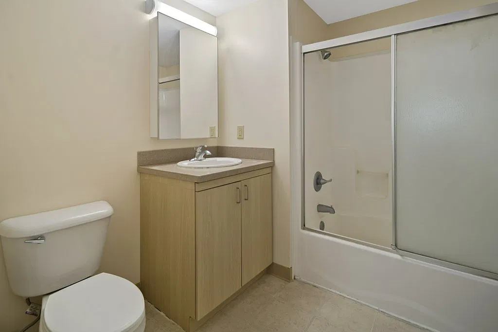 Studio, 550 sqft, $2,095 — Photo 2