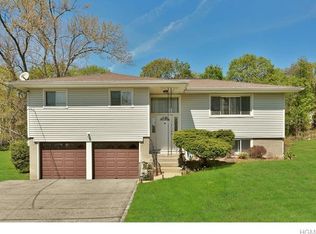 3 Minkel Rd, Ossining, NY 10562
