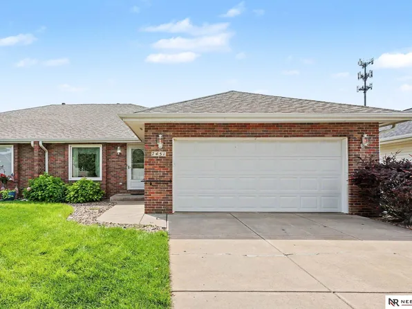 7451 S 28th St, Lincoln, NE 68516