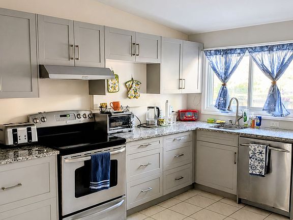 4th image of 1263 Sorrel Rd