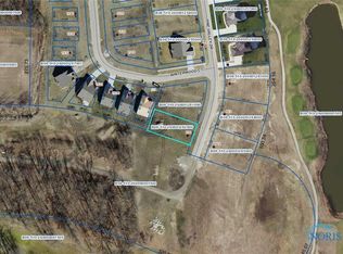 930 Pine Valley Dr, Bowling Green, OH