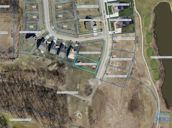 930 Pine Valley Dr, Bowling Green, OH 43402