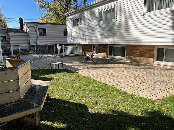 2nd image of 1049 S Norbury Ave