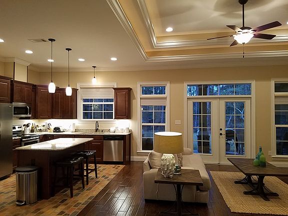 Kitchen & Living room