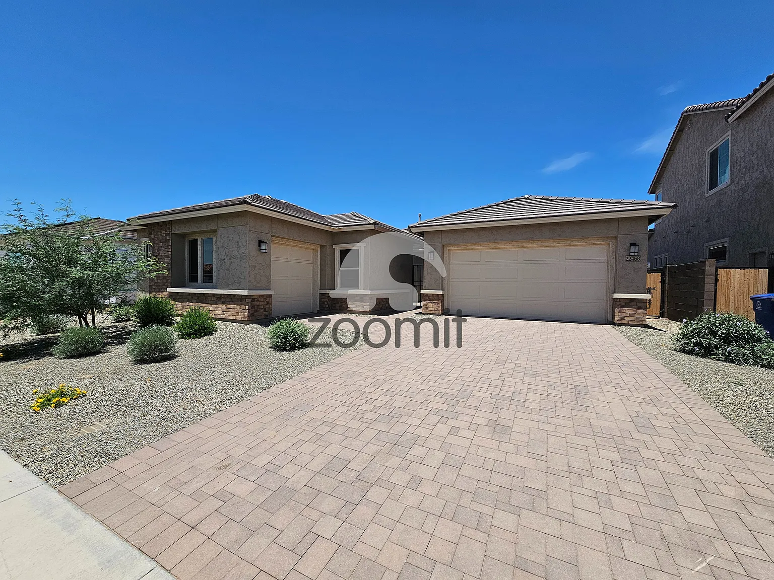 4 bed, 2.5 bath, 2669 sqft, $3,495 — Photo 2