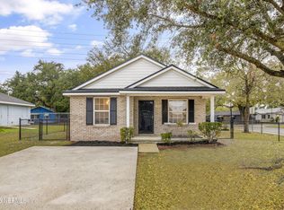 3686 Wood Creek Ln, Jacksonville, FL 32206