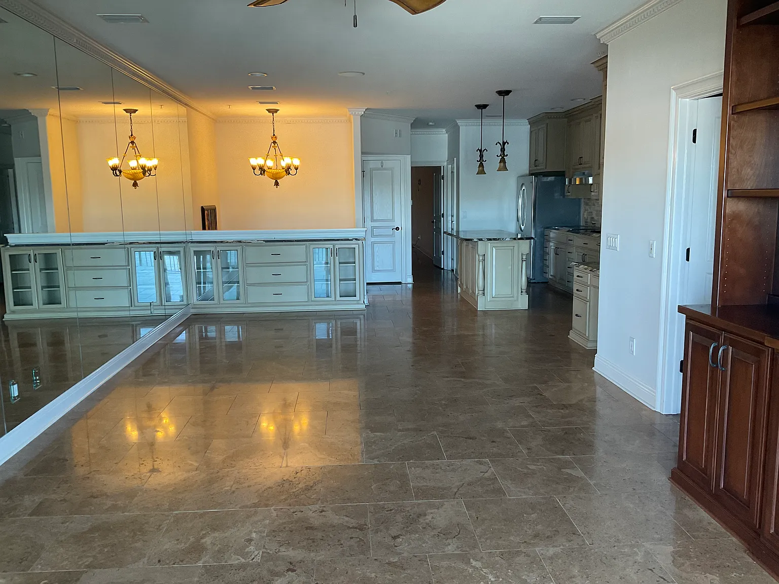 2 bed, 1268 sqft, $2,450 — Photo 1