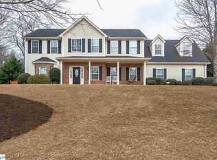 14 Summer Valley Ct, Greer, SC 29651