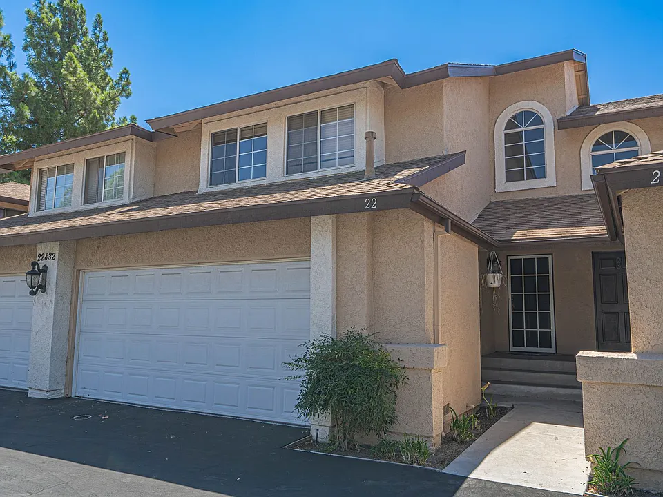 22832 Banyan Pl #22