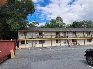 403 S Baltimore St APT Q, Dillsburg, PA 17019