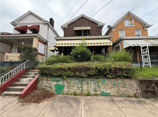 1330 Sylvan St, Homestead, PA 15120