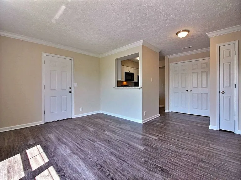 City Pointe — Photo 36