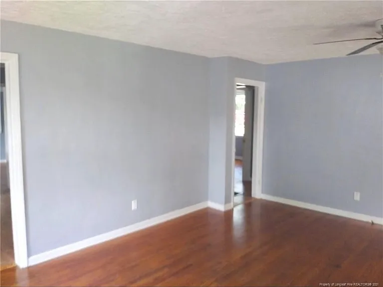 303 Lynn Ave — Photo 5