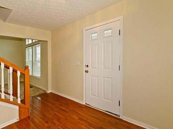 3rd image of 1270 Reserve Dr