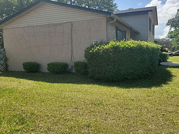 3rd image of 1214 Turtle Creek Dr N